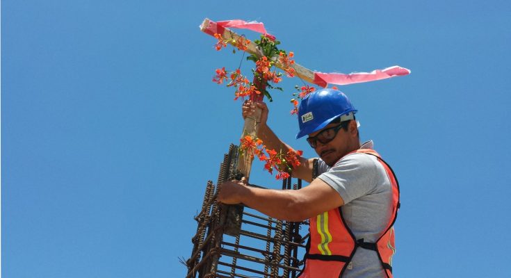 Por Que Se Celebra El Dia Del Albanil Y La Santa Cruz El 3 De Mayo