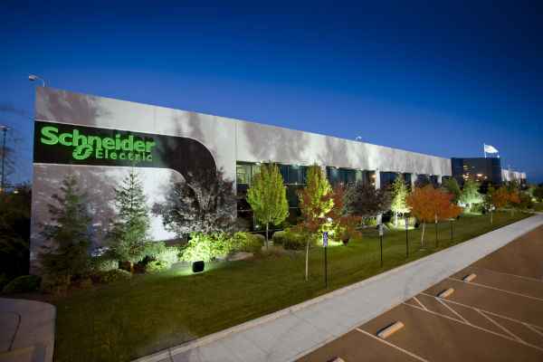 Marcan tendencias para edificios verdes - Schneider ok1