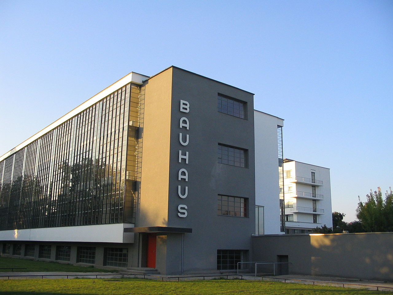 Se cumplen 100 años de la Bauhaus, referente mundial de la arquitectura