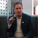 Procesos largos, costos elevados y falta de coordinación entre niveles de gobierno retrasan inversiones y construcción de vivienda en el país