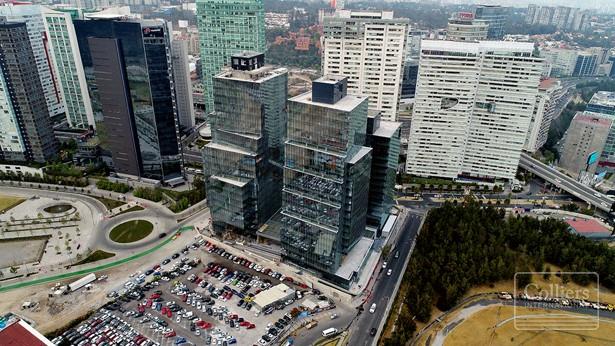 CDMX cierra 2018 con inventario de oficinas de 6.4 millones de m²