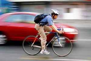 Para saber rodar hay que saber manejar - ciclista