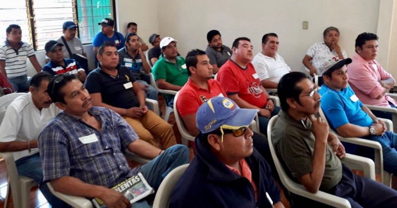 Imparten capacitaciones a choferes de Morelos