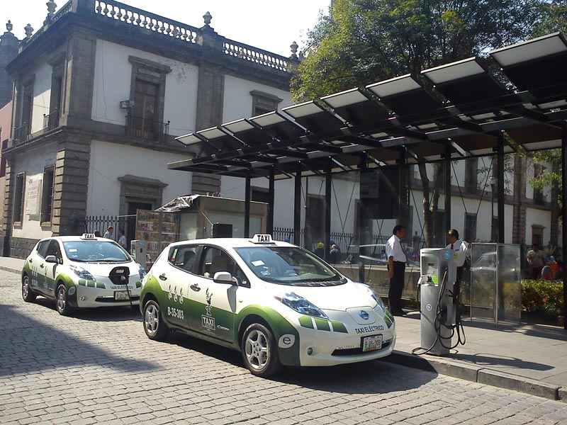 Presentan nueva cromática para taxis eléctricos - dsc05826