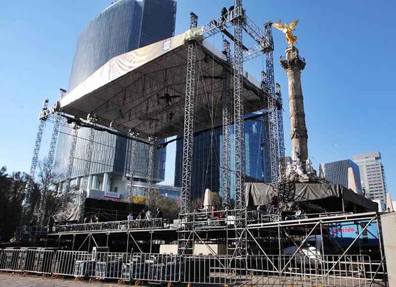 Habrán cierres vehiculares por concierto de Carlos Santana - escenario angel reforma