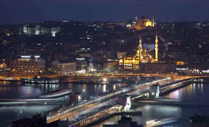 Próximos proyectos hoteleros en Turquía - estambul viaje paisaje nocturno getty 20130907