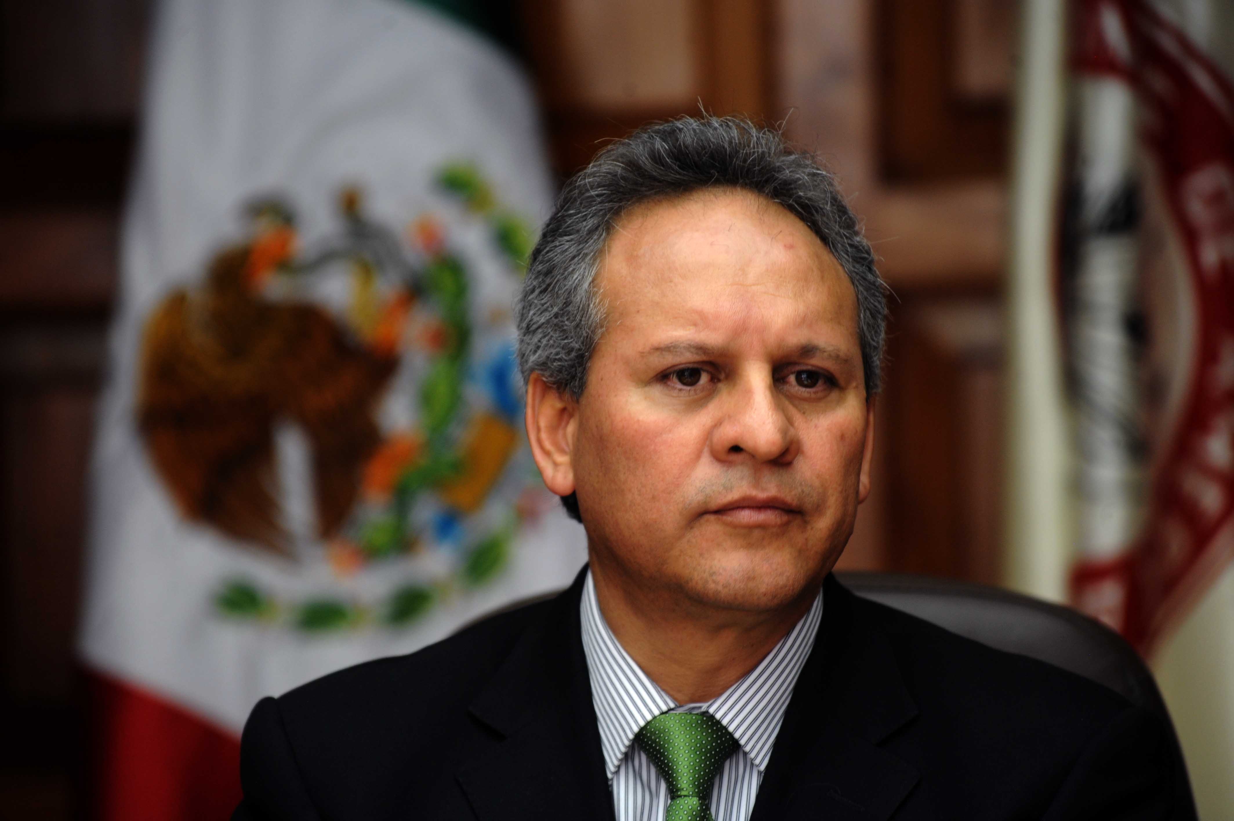 Candidato por Guanajuato propone agilizar construcción de casas