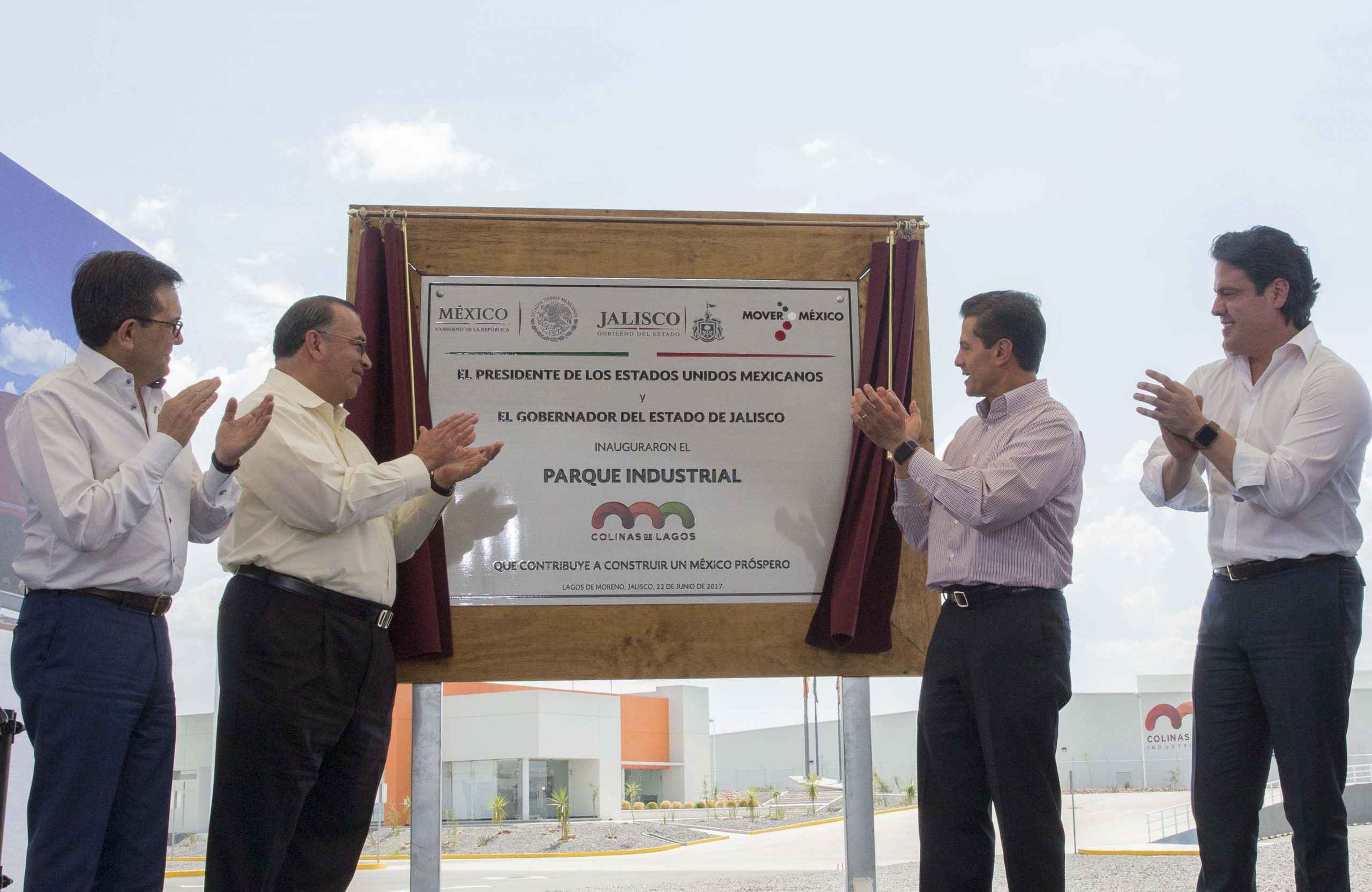 EPN inaugura parque industrial de Lintel