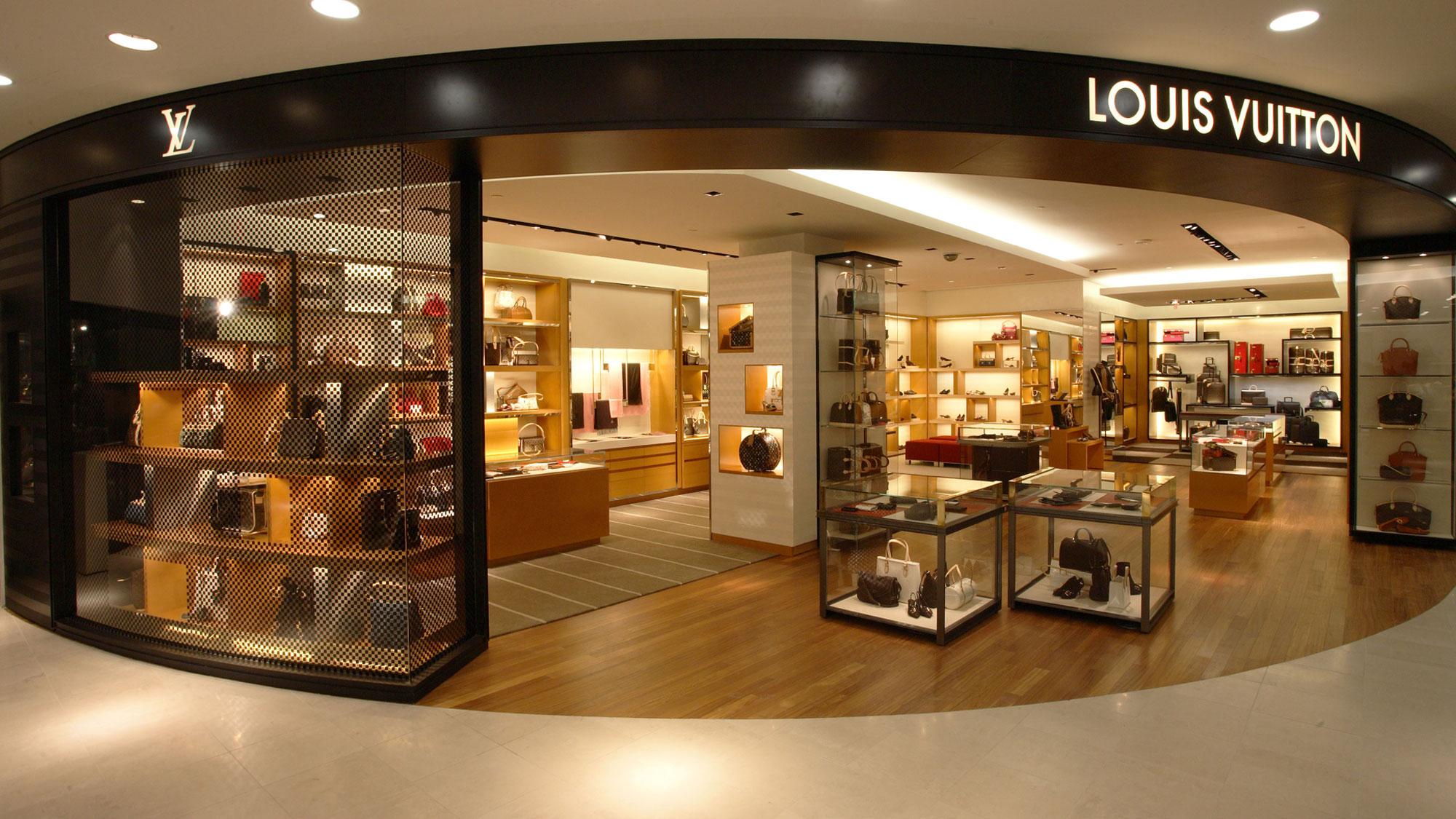 Louis Vuitton compra joyerías de Tiffany por 16,000 mdd