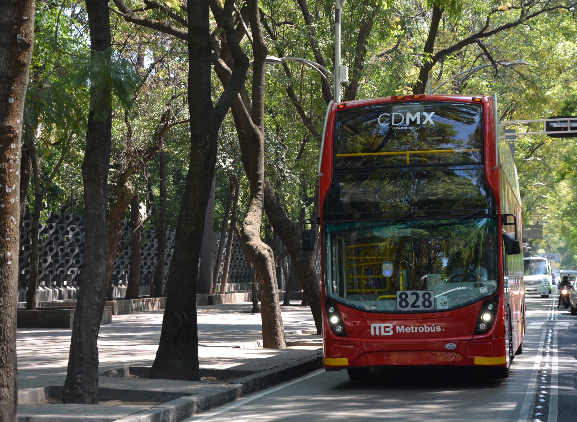 Línea 7 del Metrobús moviliza 100 mil personas en sus primeros días