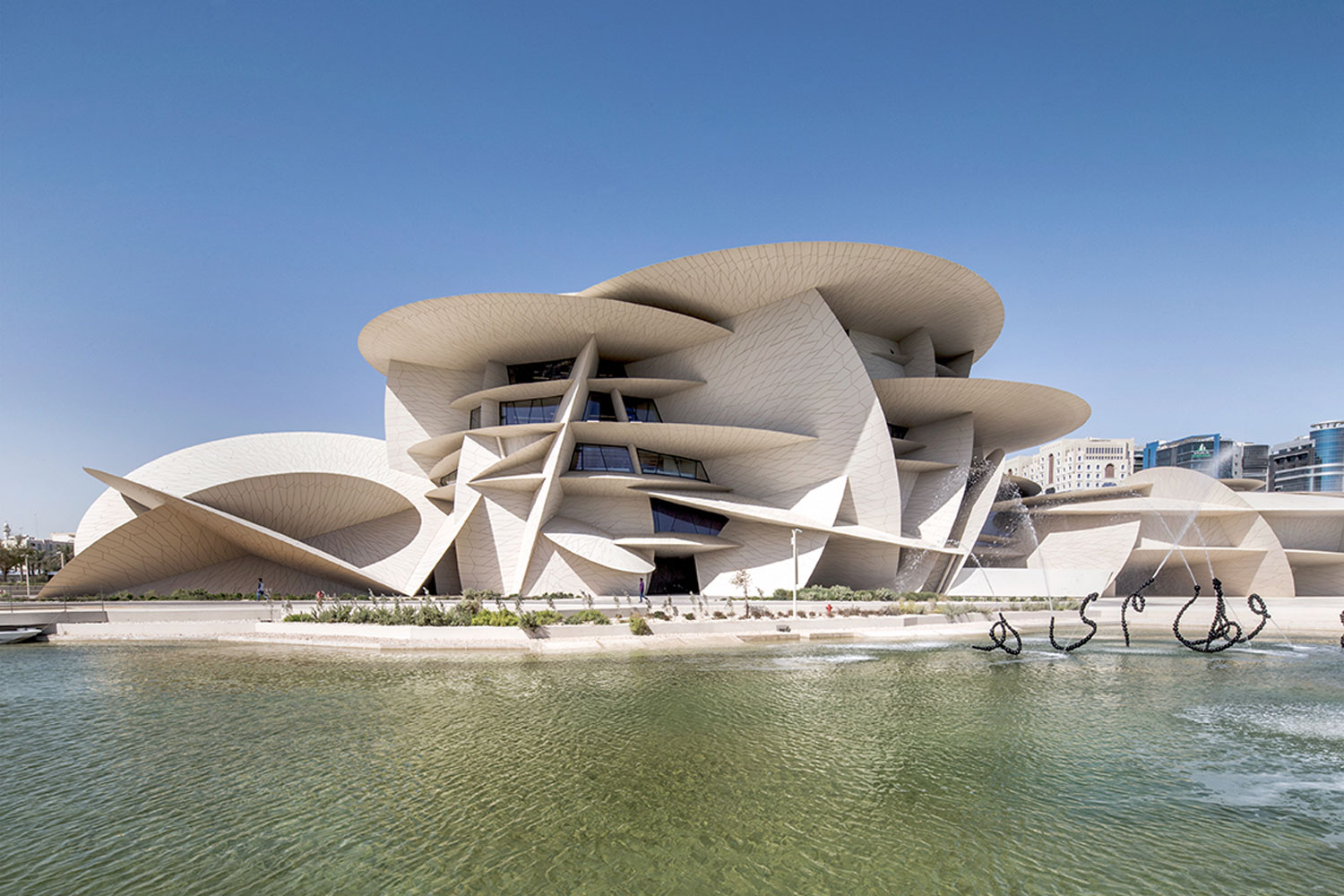Estas son las 5 mejores obras de Jean Nouvel - museo nacional qatar1