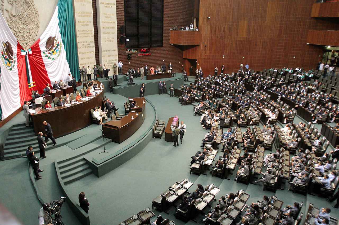 Partidos fijan posturas ante instalación de Comisión de Vivienda - palacio legislativo de san lazaro 01