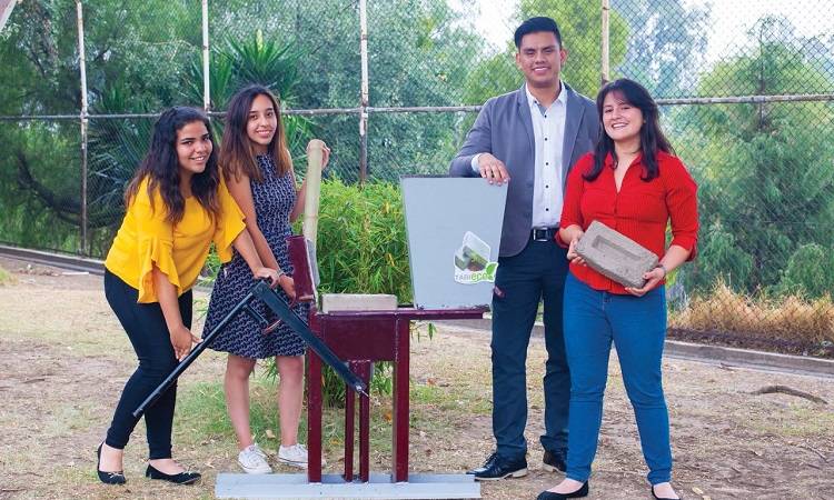 Estudiantes del IPN crearon máquina que fabrica tabiques de bambú