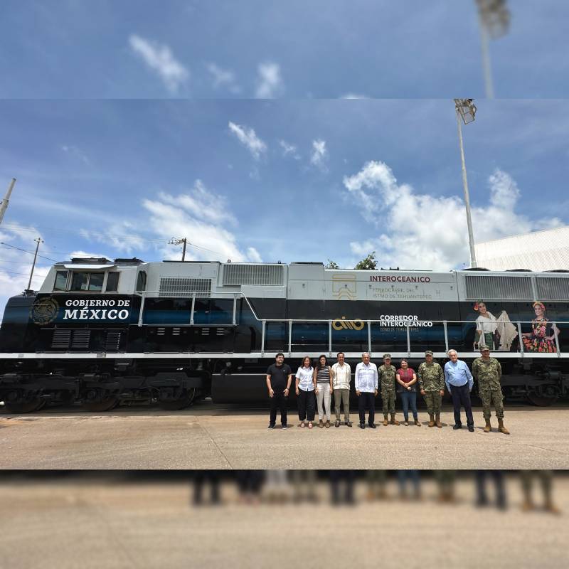 Presentan primera locomotora del Tren Interoceánico del Istmo de Tehuantepec