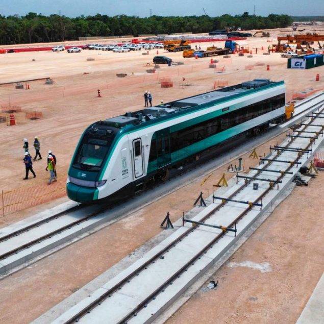Llega el primer vagón del Tren Maya a Cancún