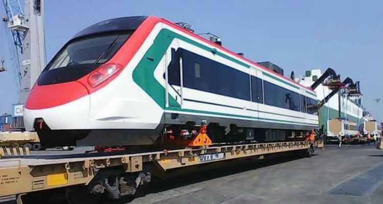 Supervisan primeras pruebas del tren México-Toluca