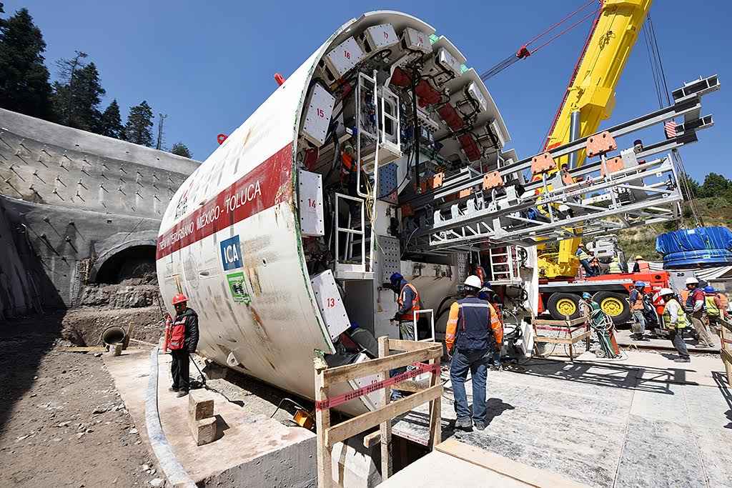 Supervisa SCT construcción del Tren Interurbano México-Toluca