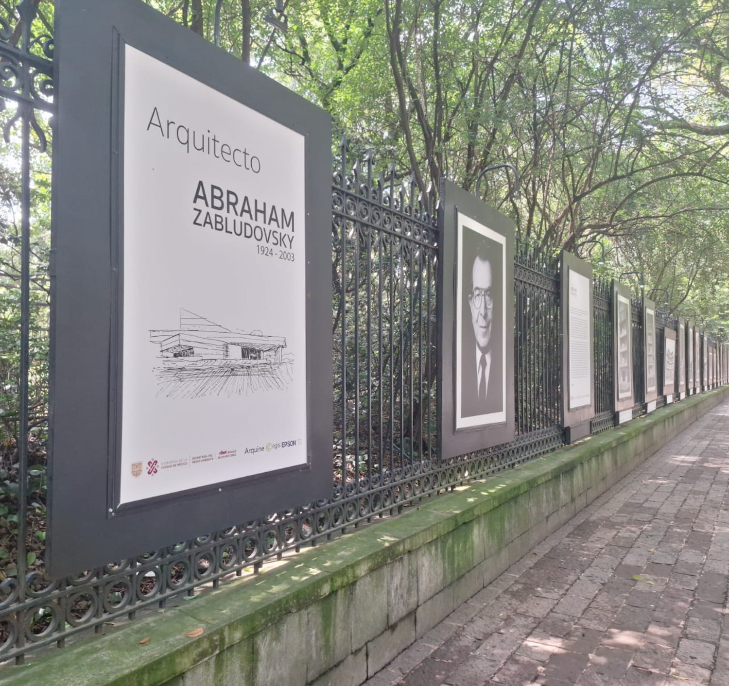 Celebran 100 años de Abraham Zabludovsky con expo fotográfica